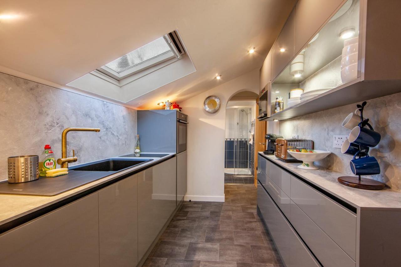 Premium 2Nd Floor 2 Bed Apt Sleeps 4 Adults In Oban Town Exteriör bild